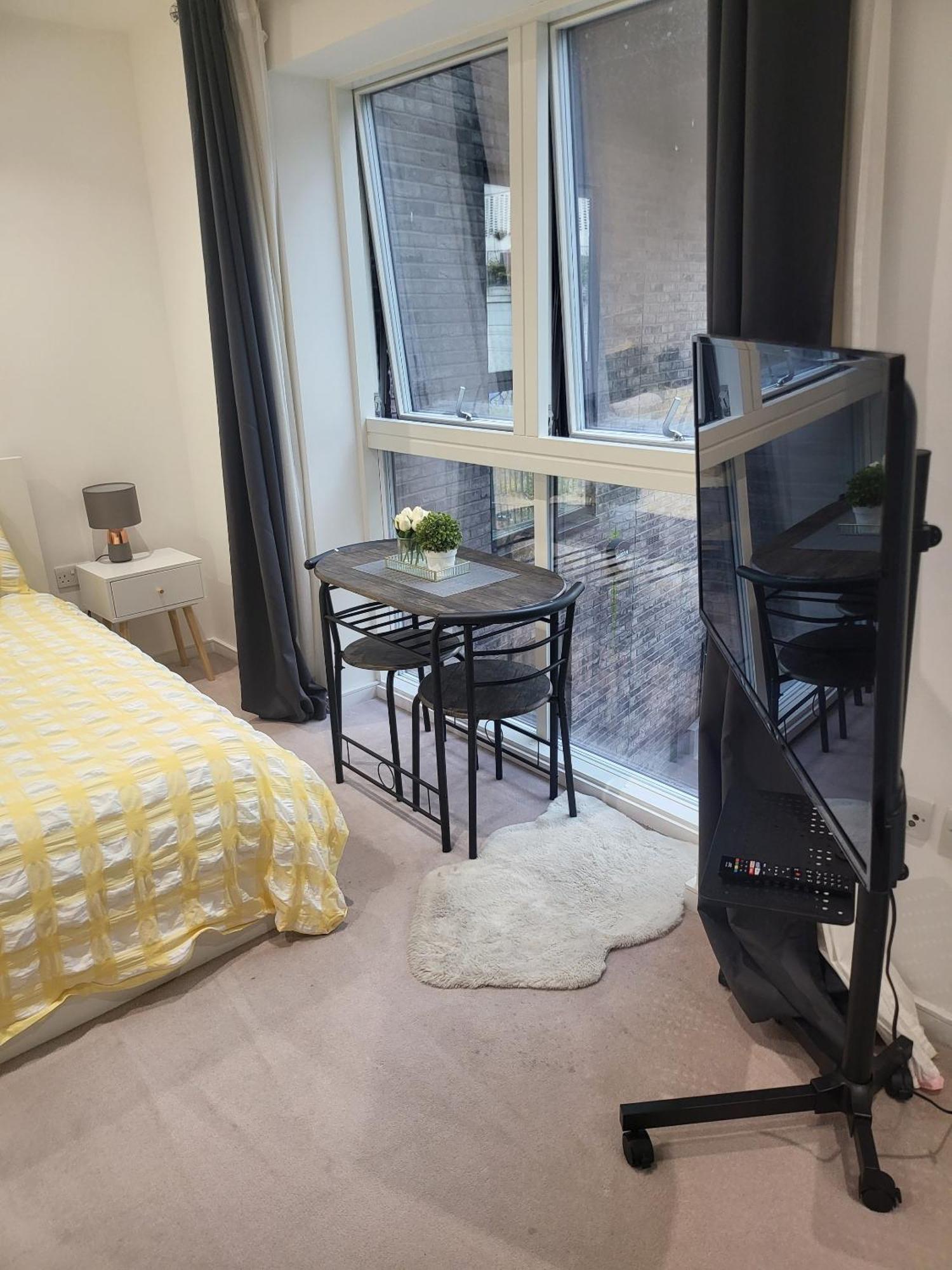 Kayz Lodge- Luxury Ensuite-Private & Shared Accommodation In A New House At The Olympic Village Overlooking Stratford Westfield And Tube Station London Luaran gambar