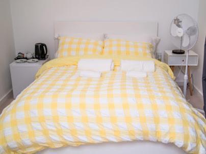 Kayz Lodge- Luxury Ensuite-Private & Shared Accommodation In A New House At The Olympic Village Overlooking Stratford Westfield And Tube Station London Bilik gambar